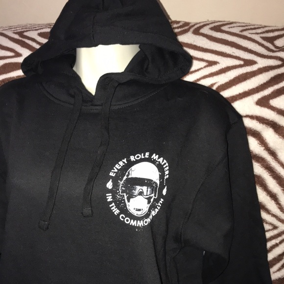AMC The Walking Dead official Supply Drop hooded sweatshirt New Commonwealth - Picture 3 of 7